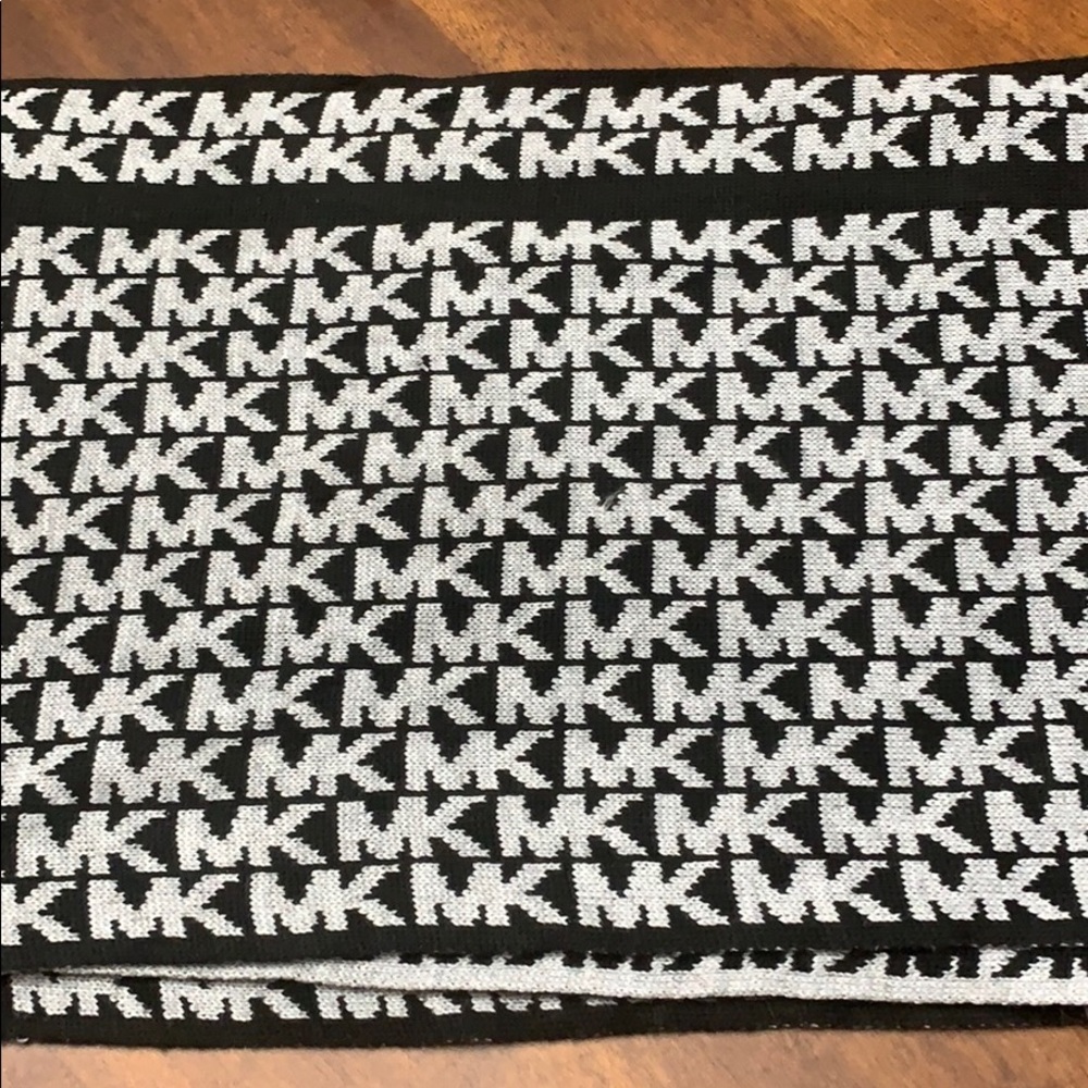 SOLD Michael Kors Scarf